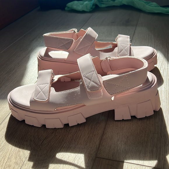 Pink chunky sandals, size 9 - Picture 6 of 6